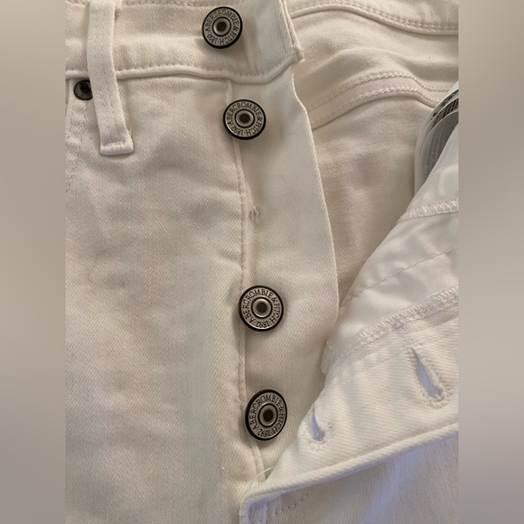 Abercrombie & Fitch ultra high rise flare white denim stretch size 25 button fly - Picture 3 of 5